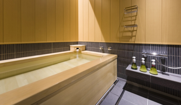 Private Bath (Cypress)